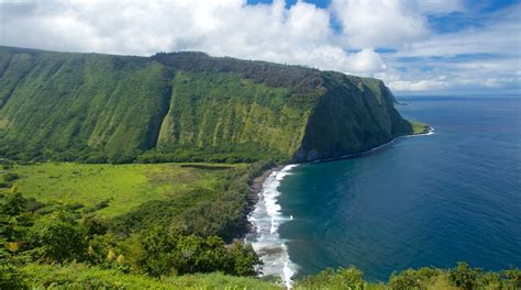 waipio meaning Waipio Valley, located on the northeast coast, is one of the Big Island’s biggest tourist draws and it’s revered as a place of cultural and historical importance